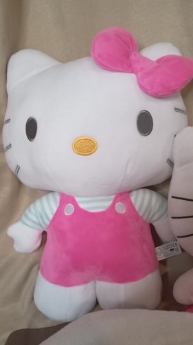 Hello Kitty Plush Bundle Joblot X 3 - Picture 4 of 9