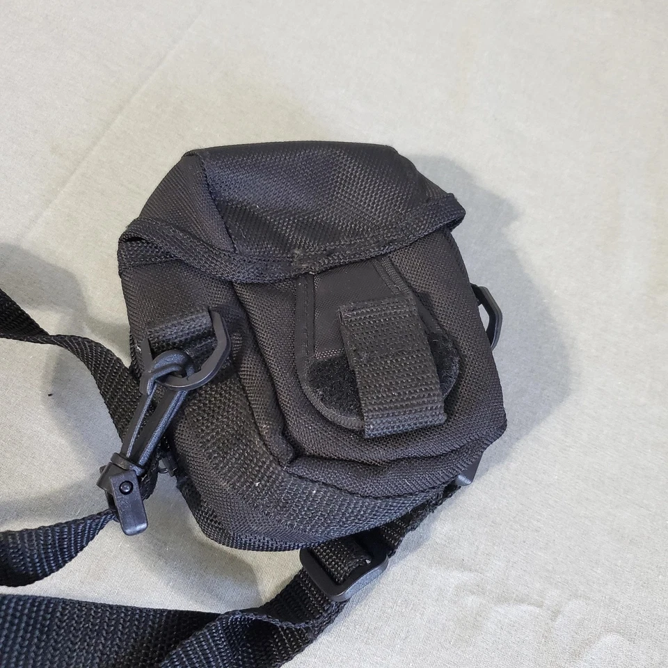 Targus Compact Camera Pouch Case Black Shoulder Strap Belt Loop Mesh Pocket - Image 3 of 4