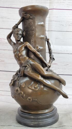 Signé : Louis.Moreau, bronze aRT nouveau statue bronze vase matin homme nu aRT - Photo 1 sur 10