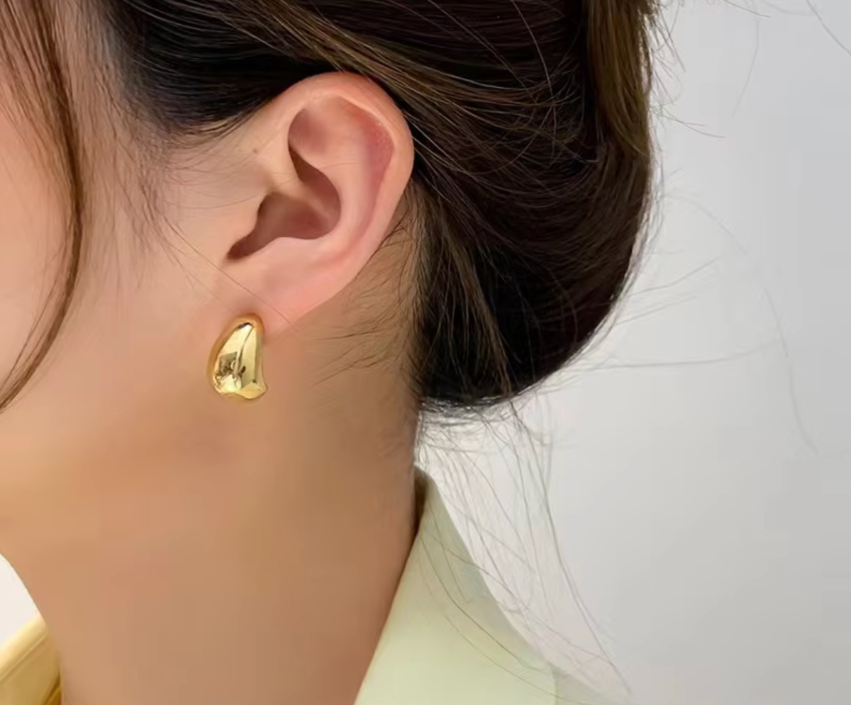 Stud Earrings Mejuri Dome Earrings MEJURI Golden Dome Huggies Hoops