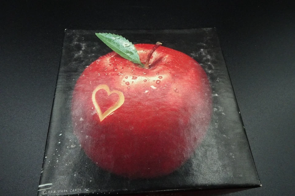 Vtg 1987 Springbok Hallmark Mini Puzzle You're the Apple of My Eye! 7" PZL7309 - Image 4 of 4