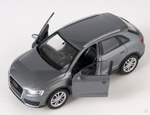 Blitz Versand Audi Q3 Grau / Gray Welly 1:34-39 Modell Auto Neu & Ovp-image