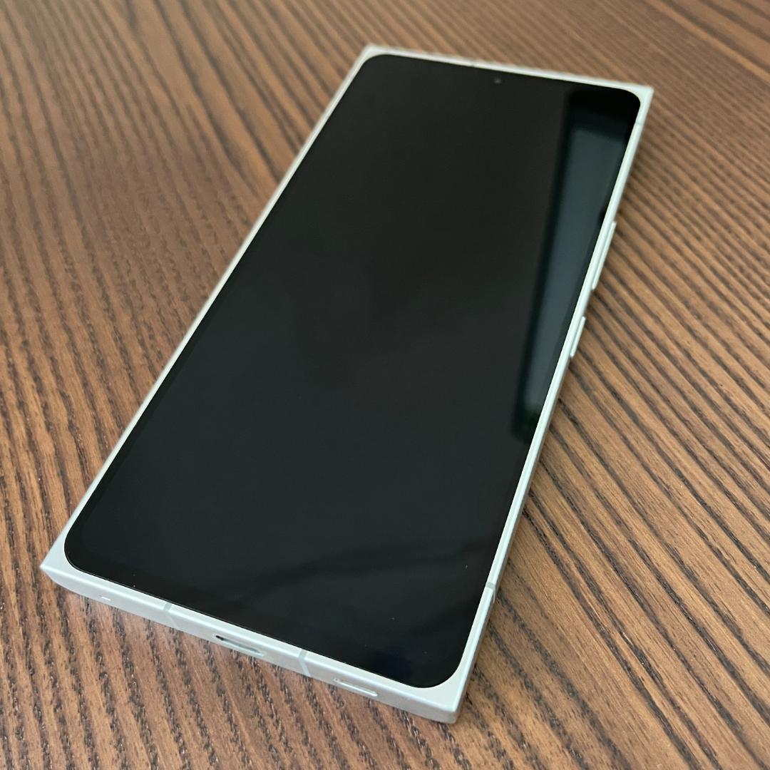 SHARP Leitz Phone 2 | 47.2MP Camera | 6in Screen | 512GB SHARP Leitz Phone 2 | 47.2MP Camera | 6in Screen | 512GB