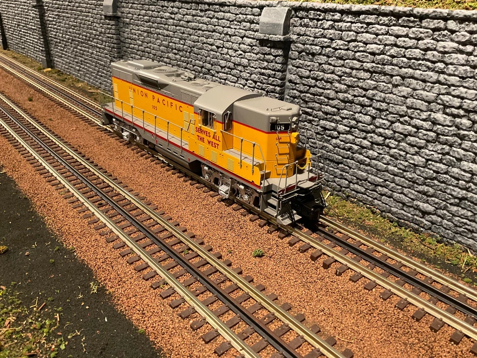 Atlas 30140021 O Scale Union Pacific GP-7 Ph. II w/TMCC, Sound & Cruise Rd #105 - Image 4 of 4
