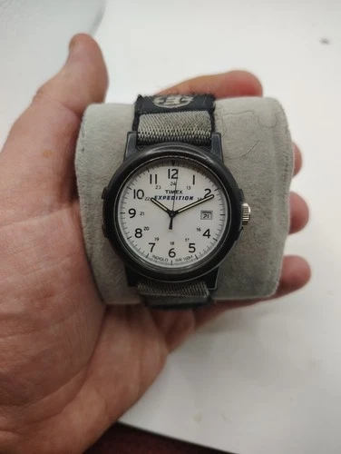 Vintage Timex Expedition with original Strap and Indiglo.