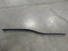 2017 2020 2021 2022 F250 F350 Right Front Door Window Belt Inner Weatherstrip