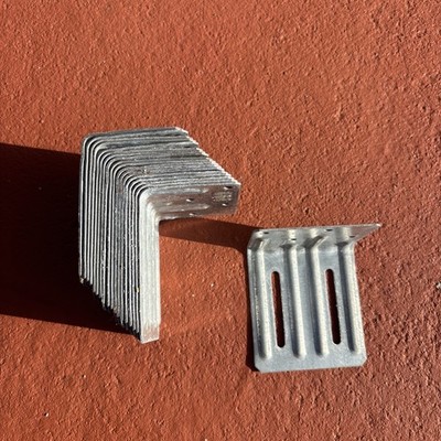Simpson Strong-Tie DTC - 18-Gauge Roof Truss Clip. 19 Pcs Included Er-102
