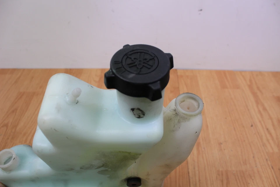 Yamaha Mountain Max 700 mm700 2001 tanque de aceite Foto 2 de 4