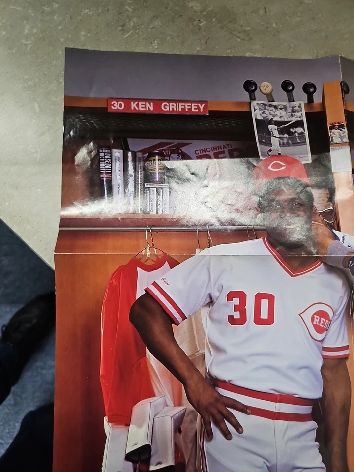 Ken Griffey Jr & Sr NEXT GENERATION Mariners/Reds 1989 COSTACOS 24 x 35 POSTER.  - Image 4 of 4