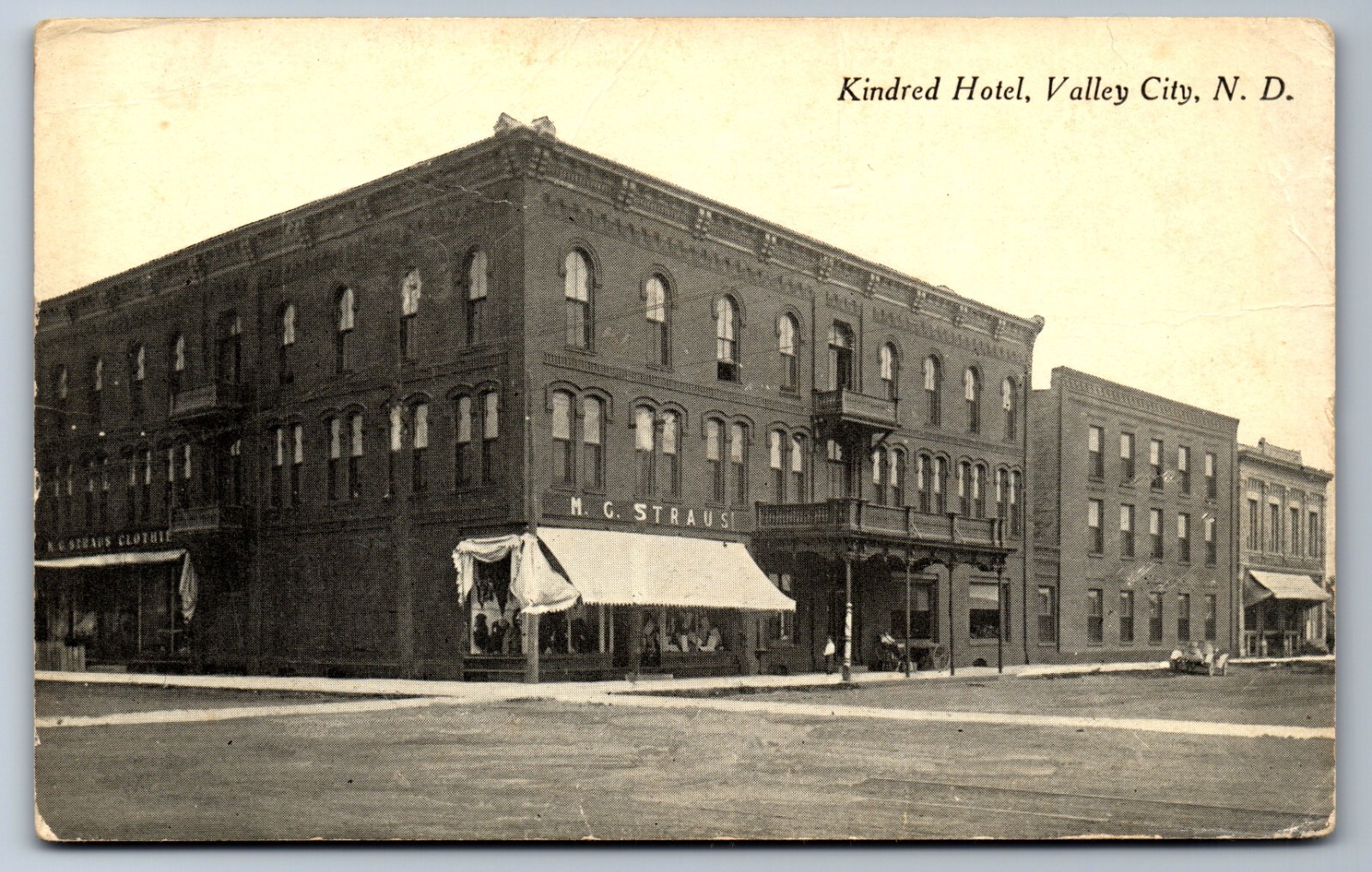 C.1910 PPC VALLEY CITY ND, STRAUS CLOTHING KINDRED HOTEL BLOOM BROS Postcard P32
