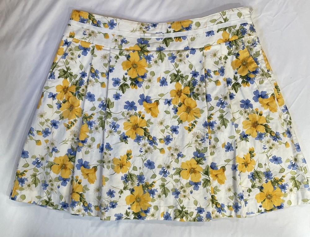 Lizgolf White With Yellow Flowered Golf Skirt 6