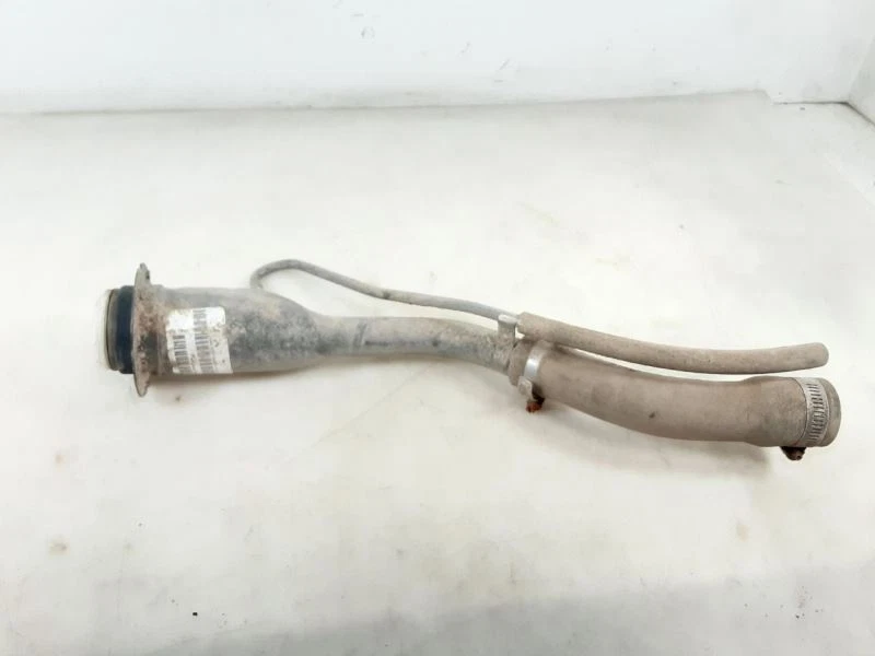 Cuello de llenado de combustible tanque de gasolina Jeep TJ Wrangler 52100495AH 2003 2004 2005 2006 74770 Foto 4 de 4