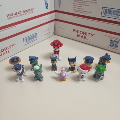 Lot Of 12 Paw Patrol Action Figures Toys Various