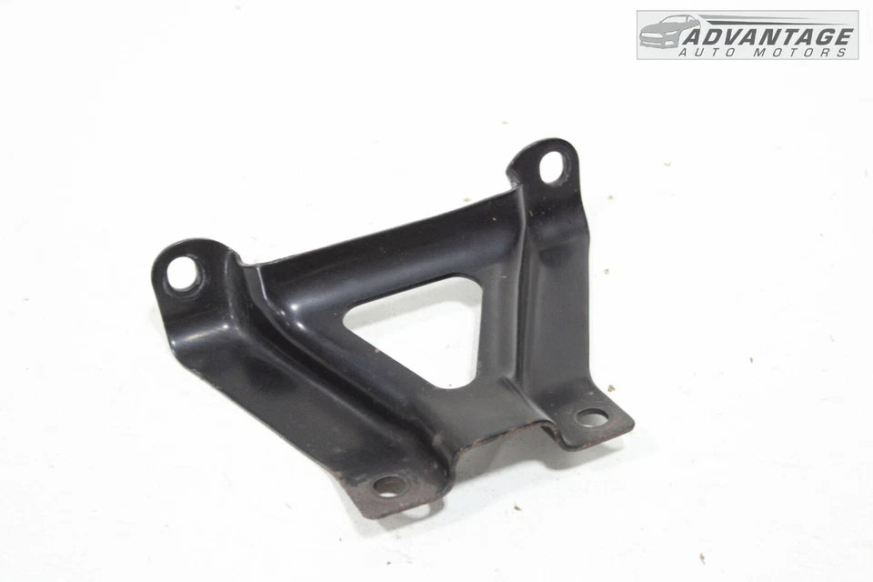 MITSUBISHI OUTLANDER 2011-2023 MOTOR DEPORTIVO MONTAJE COLECTOR DE ESCAPE INFERIOR OEM Foto 2 de 4