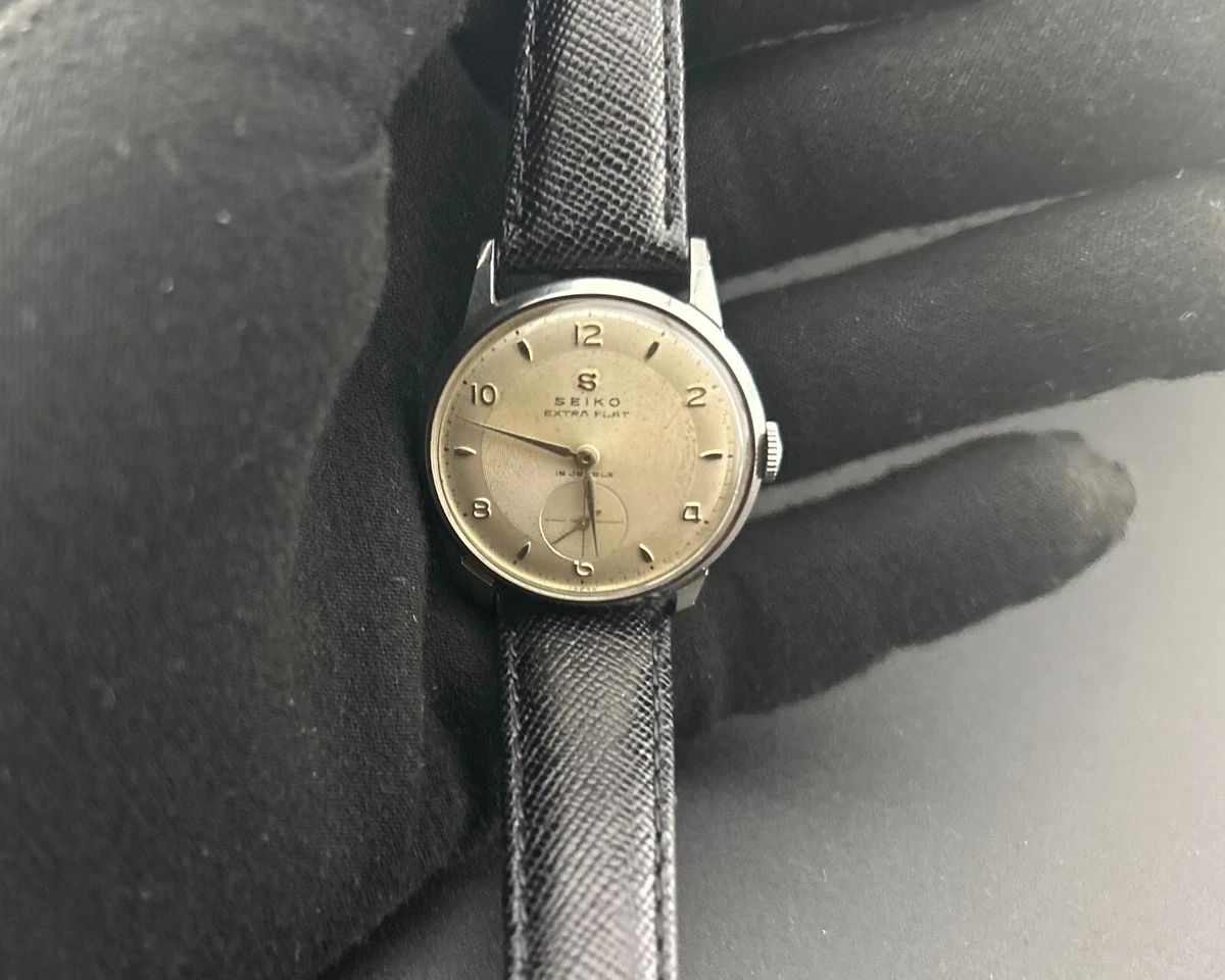 Seiko Extra Flat Ref. J13000 Men s Mechanical Watch Textured Dial