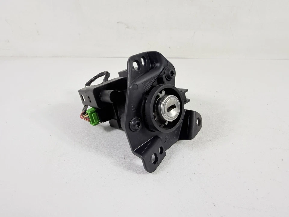 2008-2012 Chevrolet Malibu Ignition Lock Cylinder w/ 1 Key Assembly OEM 25912834 - Image 4 of 4