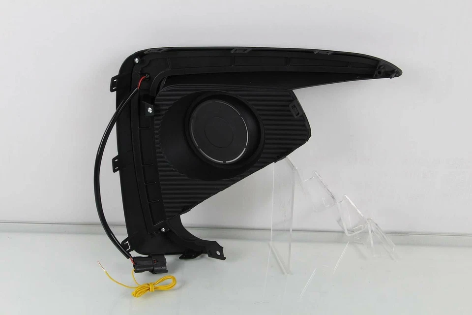 Daytime Running Light DRLs Turn Indicator Fog Lamp Bumper For Suzuki Ertiga 18+ - Image 3 of 4