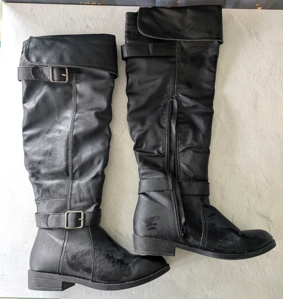 Botas Madden Girl para mujer negras con cremallera lateral talla 7M Foto 2 de 4