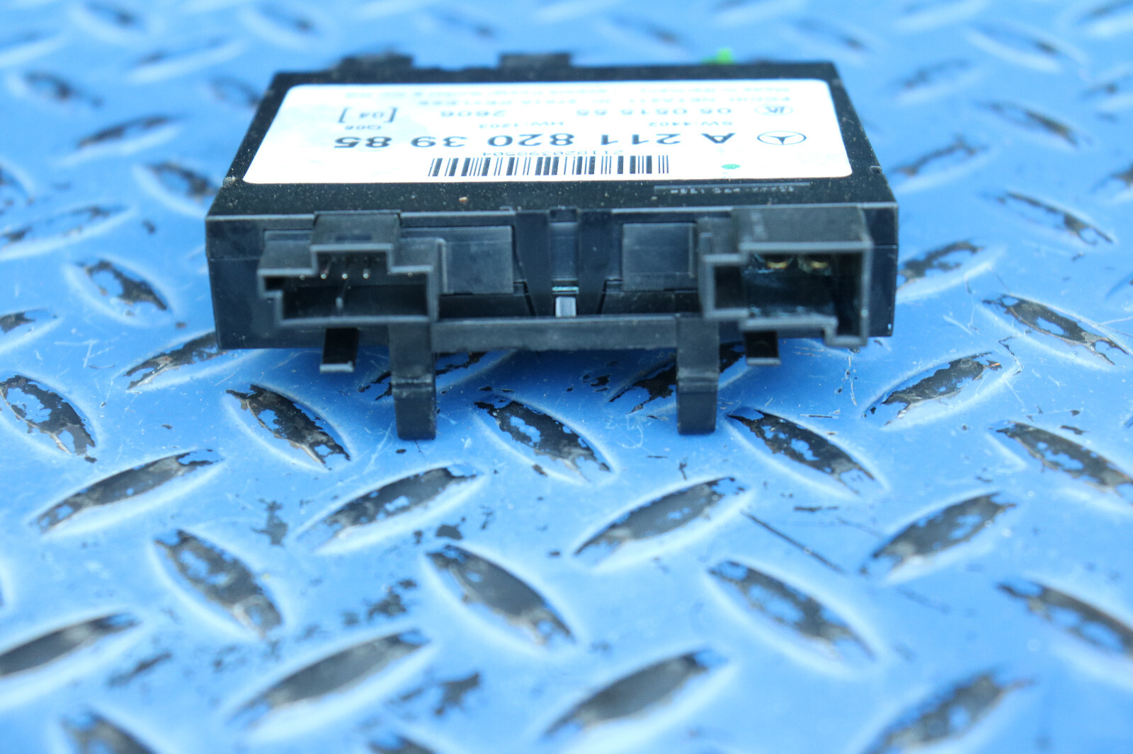 20072009 Mercedes W211 E350 E550 Keyless Go Entry Control Module