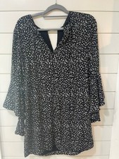 Kaari Women's Size 4 Dress Black with green and white