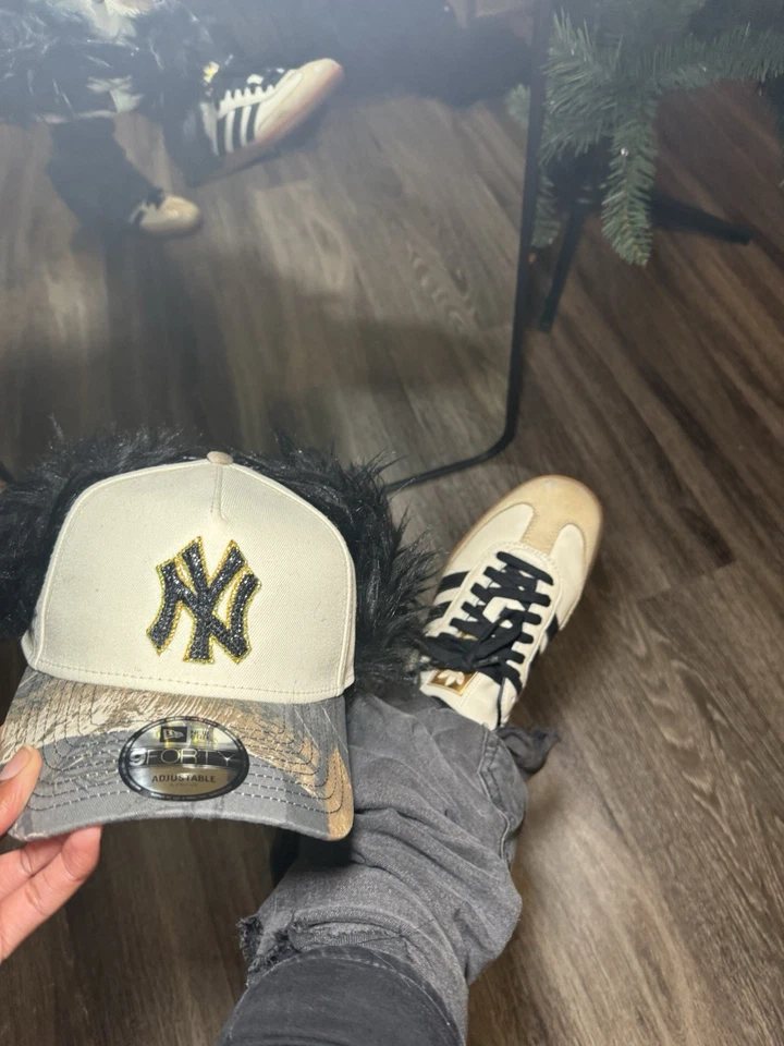 НОВАЯ ЭРА 9Forty ИНДИВИДУАЛЬНО УКРАШЕННАЯ РЕГУЛИРУЕМАЯ КЕПКА С КАМУФЛЯЖНЫМ ОБОДКОМ И МЕХОМ - Изображение 4 из 4