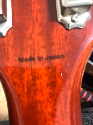 TOKAI LS-128F Love Rock Model Les Paul Standard Guitar Sunburst