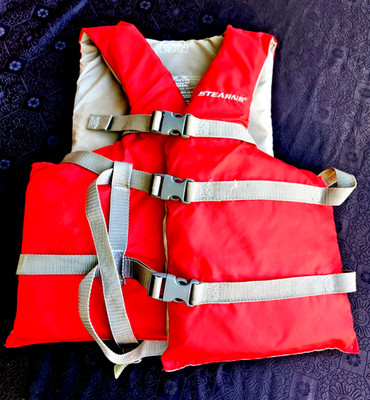 FREE Stearns Flotation Aid  Type III PFD USCG Boating Vest Unisex 30-52 inch New