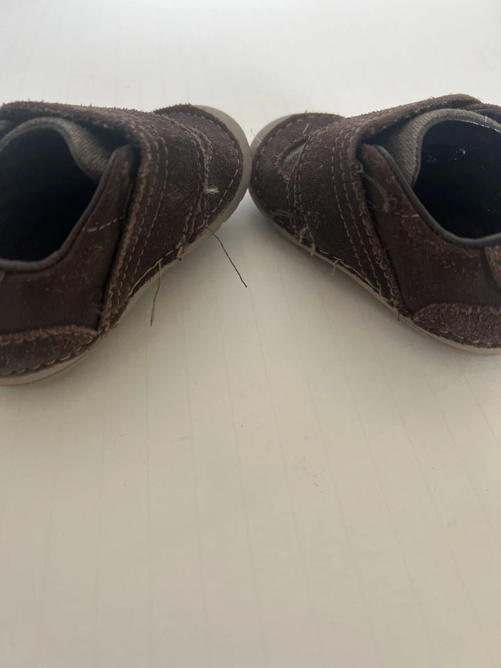 Zapatos sin cordones Stride Rite Sm Kellen de cuero marrón para niños pequeños 4 1/2 Foto 4 de 4