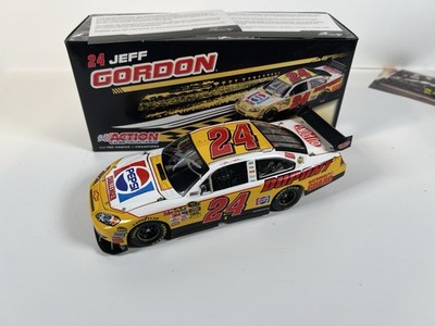 2009 Jeff Gordon #24 Autographed Pepsi Challenger Retro 1/24