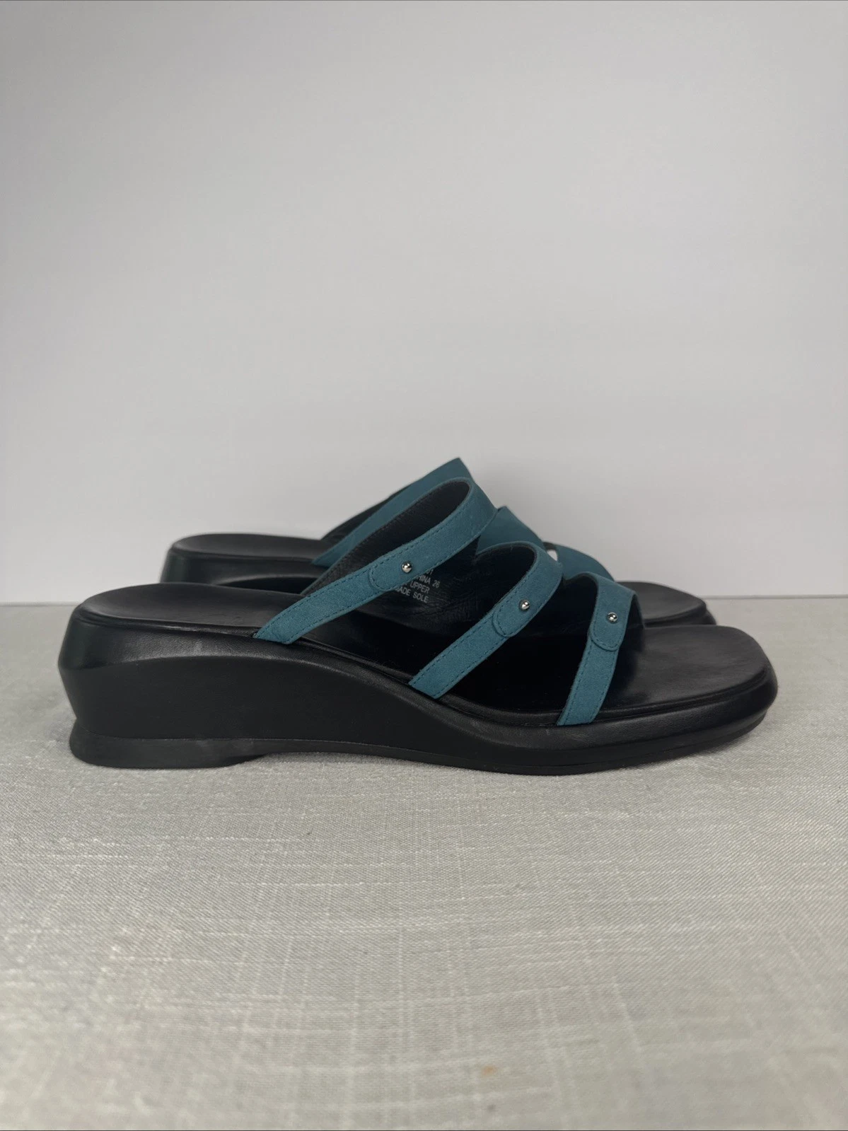 Sandali Clarks donna 9 M triplo cinturino zeppa scorrevole comodi 32454 pelle blu