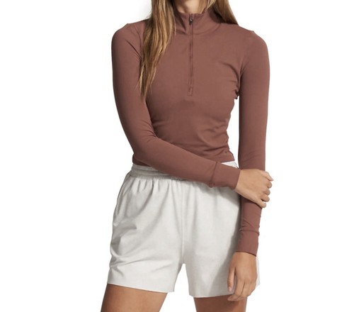 Vuori Studio Half Zip Performance Quarter Zip Pullover  $88 Size Small