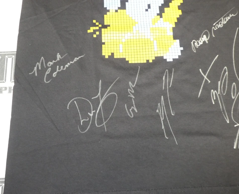 Camisa Antonio Rodrigo Nogueira Akira Shoji Don Frye Firmada Orgullo 16 PSA/DNA UFC Foto 3 de 4