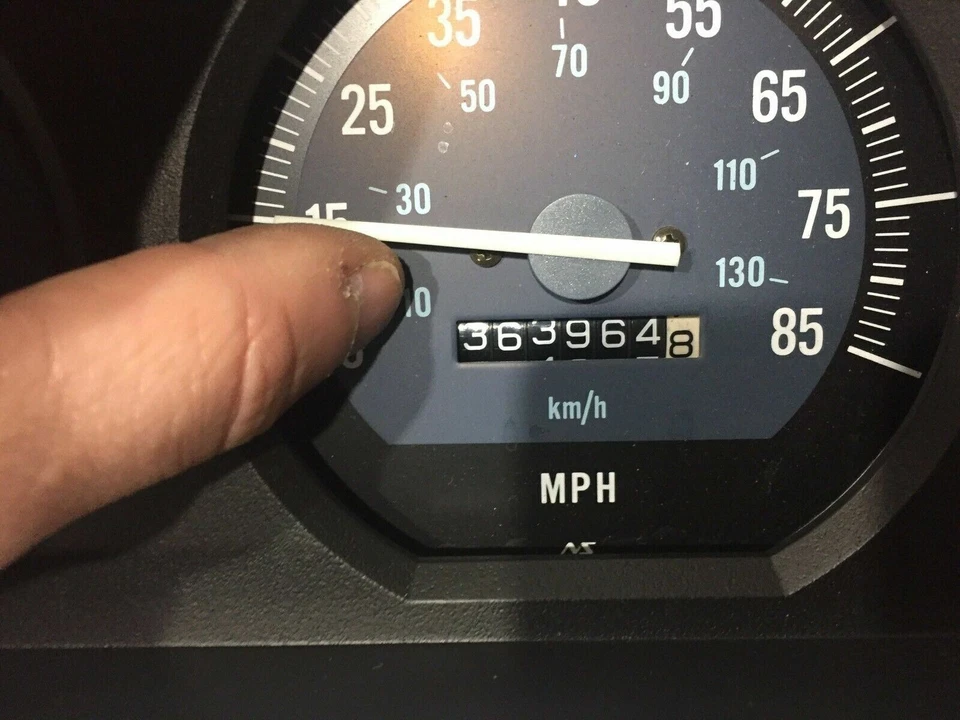 88 89 90 Cherokee Comanche Wagoneer 363k SIN tacómetro SIN grupo de velocímetro de viaje Foto 2 de 4