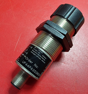 Wenglor Sensor Optischer Schalter Type: UF44PA3S365 NEU