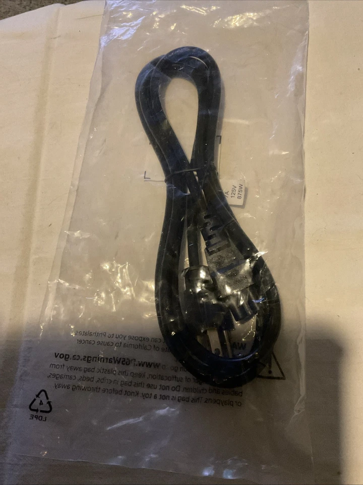 Cable de alimentación de 3 clavijas Monoprice - 6 pies - negro, NEMA 5-15P a IEC 60320 C19, 14AWG Foto 4 de 4