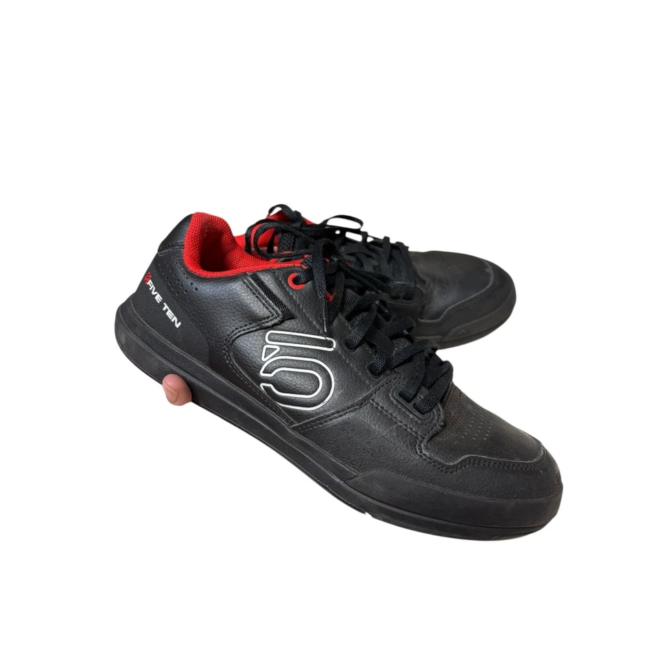 Adidas Five Ten Negro Blanco Rojo Hellcat Zapato de Ciclismo de Montaña - M 8.5 / W 9.5 Foto 2 de 4