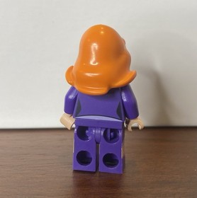 LEGO Daphne Blake Minifigure - 75903 Scooby-Doo Mystery Mansion 57