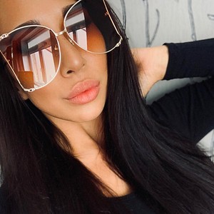 oversized pilot sunglasses