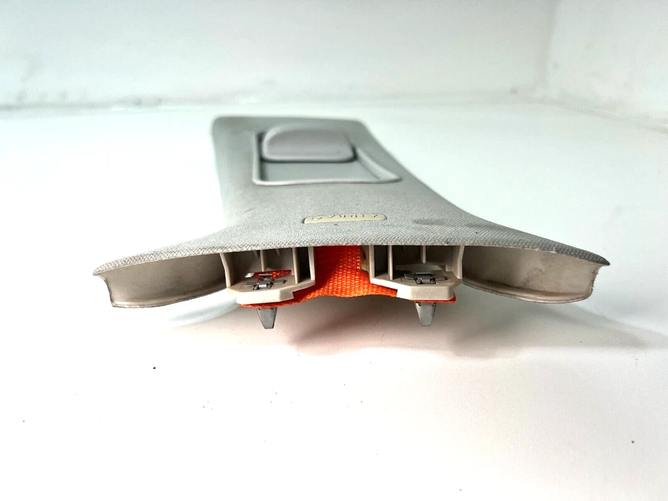 Volkswagen Passat V6 GLX 2001 2005 lado del conductor izquierdo superior centro pilar B moldura  Foto 2 de 4