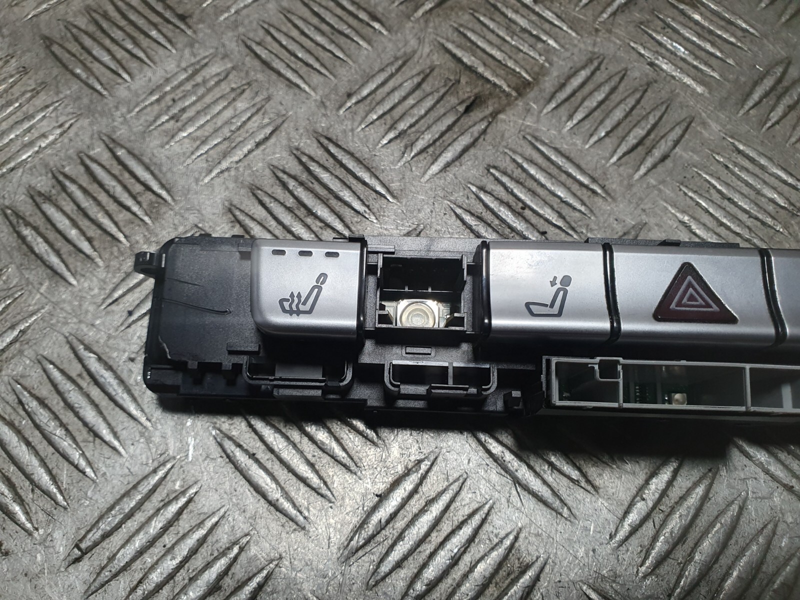 Picture 2 of 6