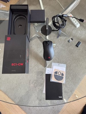 BenQ ZOWIE EC1-CW Ergonomische Gaming Maus - Kabellose Gaming Maus