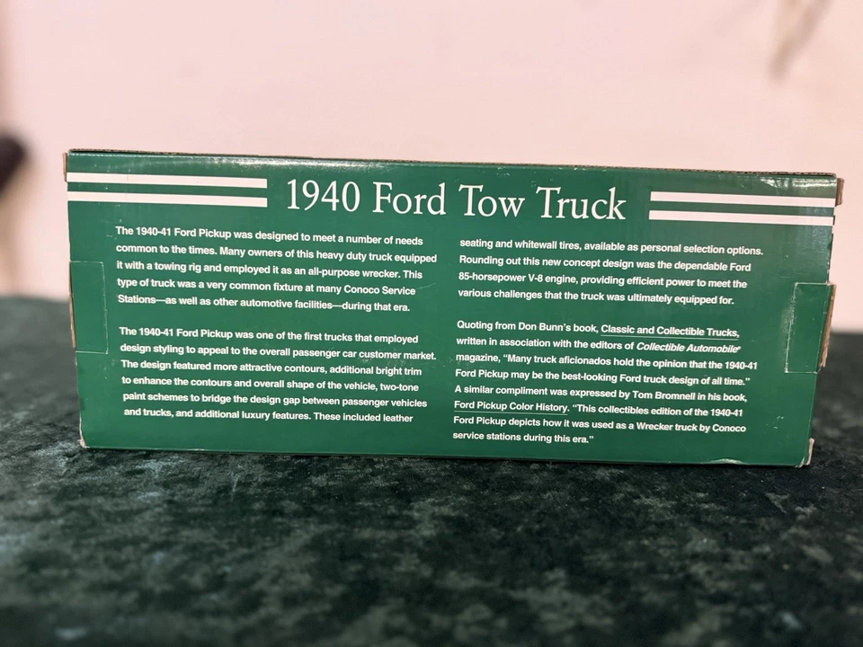 NOS Crown 18tow Conoco 1940 Ford Tow Truck Bank #18 - Image 3 of 4