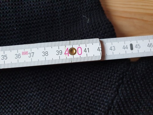 Esmara Süße Trachten Strickjacke Gr. 38 / 40 Schwarz mit Blumen bestickt - Bild 13 von 13