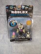 ROBLOX Collection Work At a Pizza Place: Mia Figure w/ Exclusive Virtual Item