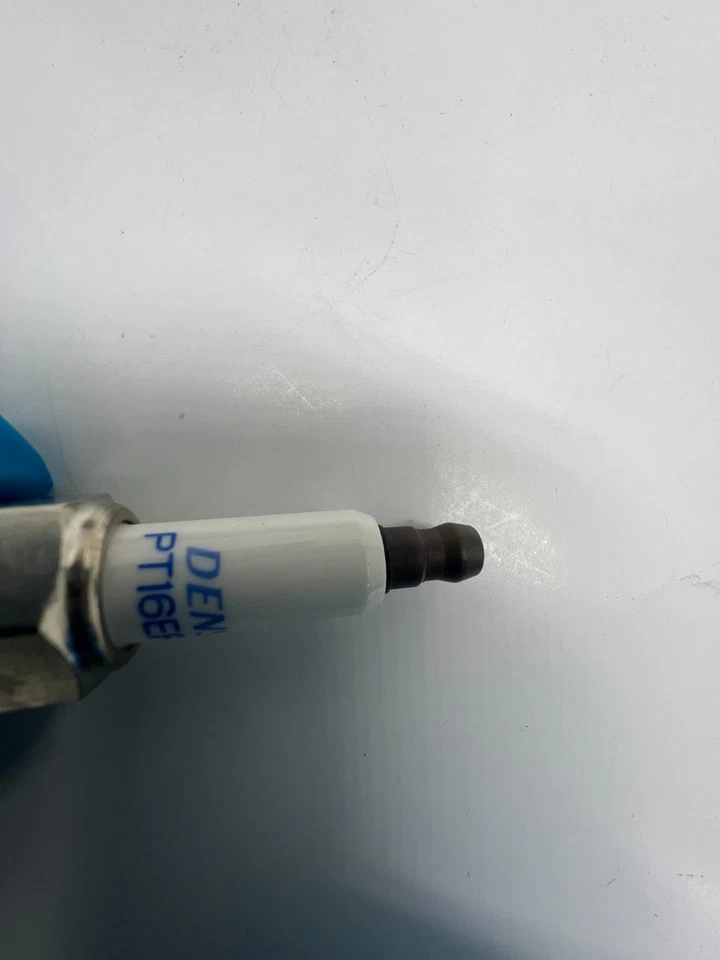 (CANTIDAD 4) Bujía DENSO 5092 PT16EPR13 Platinum para Ford Transit Connect 2012 Foto 2 de 4