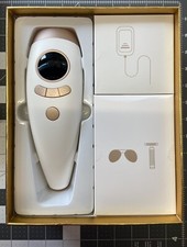 Aopvui 3-1 Hair Removal Device - Barely Used  999582 Of 999900 Flashes Used.