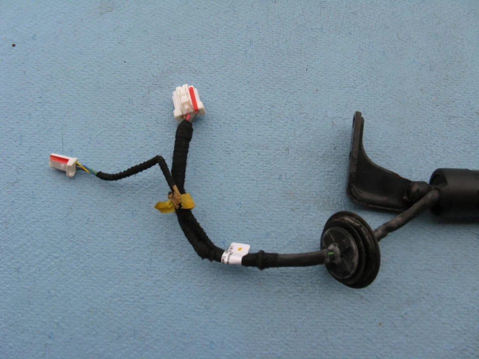 11 12 13 INFINITI FX35 FX37 FX50 LEFT LIFTGATE STRUT LIFT TAIL GATE POWER SHOCK - Image 2 of 4