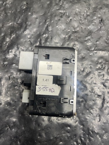 19 20 21 22 23 RAM 2500 3500 CENTER HIGH MOUNT STOP LAMP OEM NEW 68523968AA - Picture 4 of 5