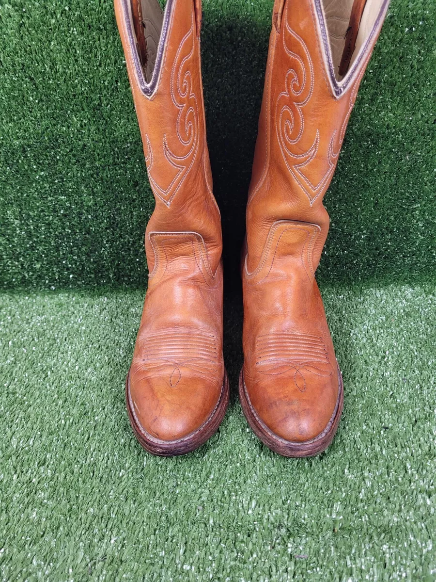 Vintage dingo top cowboy boots