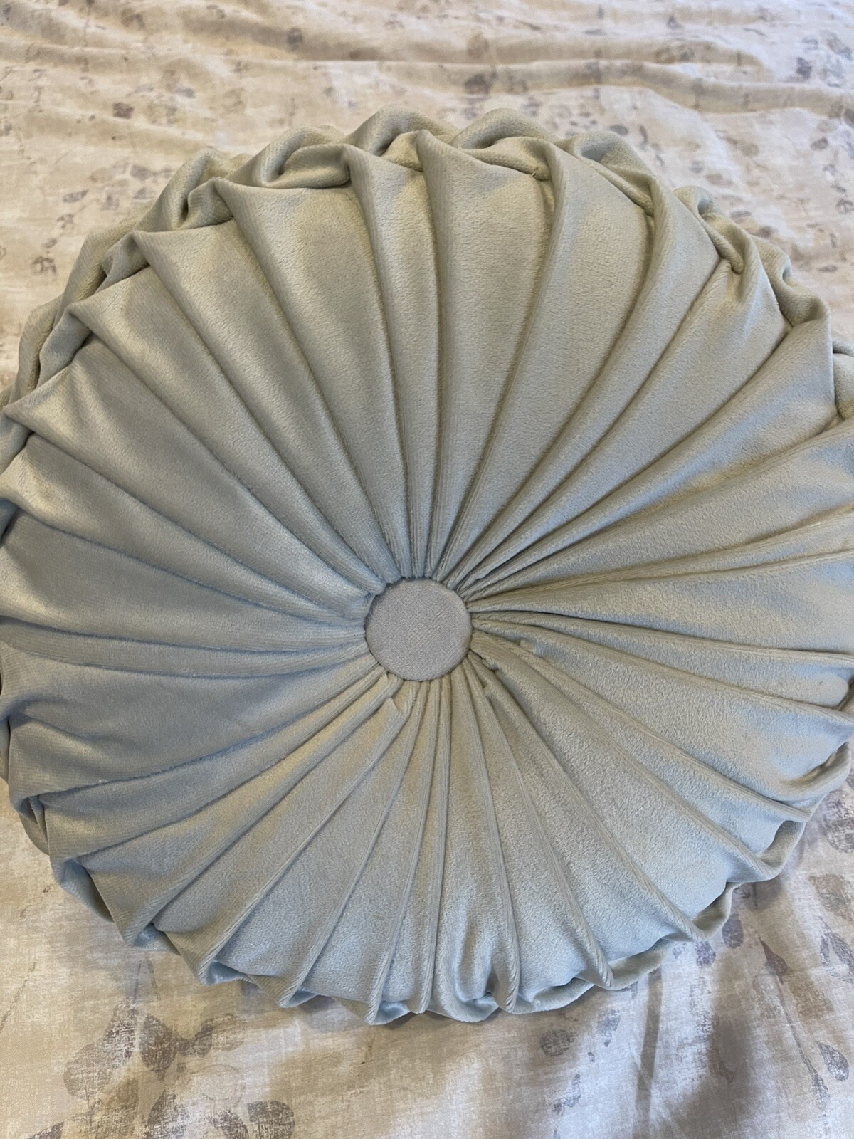 Pleated Round 14” lot 2 Throw Pillows gray Lush Décor pillow soft velvet Chic